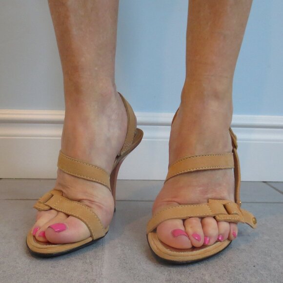 NIB CESARE PACIOTTO Tan Leather Asymmetrical Strapped High Heel Sandals - Picture 1 of 9